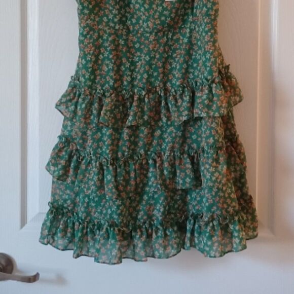 She + Sky NWT Green Floral Ruffle Dress Empire Waist Size Large - Picture 5 of 13